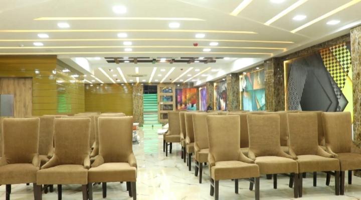 Hotel Mansa Kānpur Exterior foto